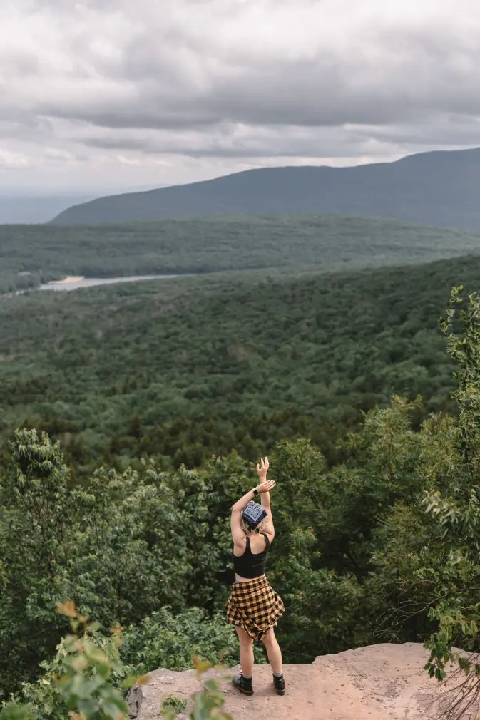 woman-working-through-self-sabotaging